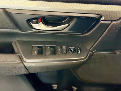 Used 2019 Honda CR-V LX image 15