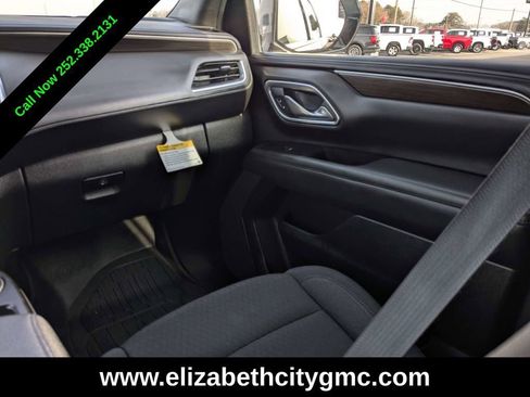 Used 2024 GMC Yukon XL SLE w/ Gmc Pro Safety Plus Package image 18