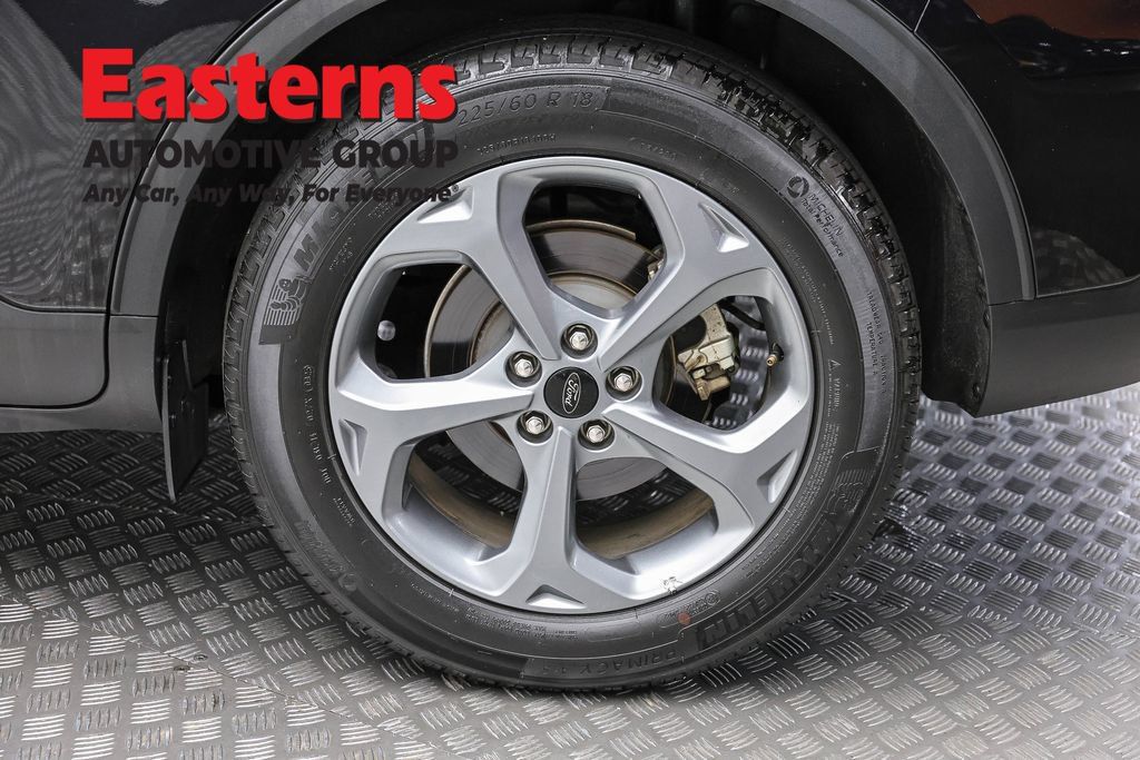 Used 2025 Ford Escape ST-Line FWD image 10