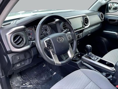 Used 2023 Toyota Tacoma SR5 w/ Technology Package AWD/4WD image 17