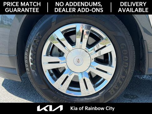 Used 2015 Cadillac SRX Luxury w/ Driver Awareness Package image 11