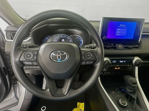 Certified 2024 Toyota RAV4 XLE w/ Convenience Package AWD/4WD image 11
