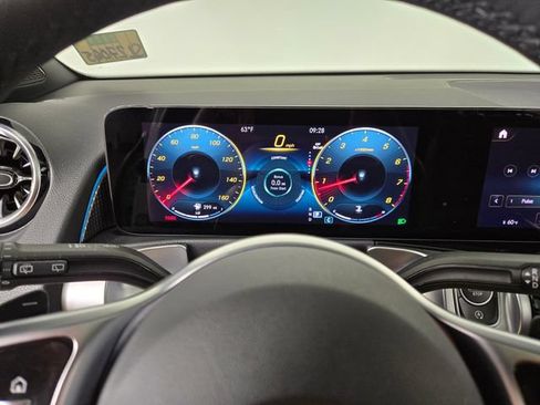 Certified 2023 Mercedes-Benz GLB 250 4MATIC image 35