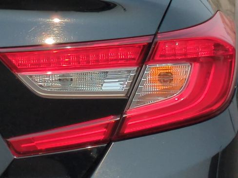 Used 2018 Honda Accord Sport image 50