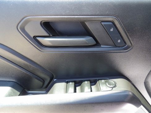 Used 2023 Chevrolet Colorado W/T RWD image 15
