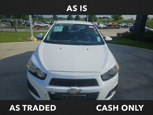 Used 2016 Chevrolet Sonic LS FWD image 2