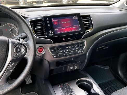 Used 2021 Honda Ridgeline Sport image 18