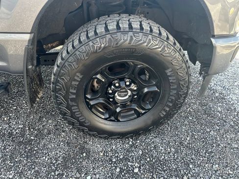 Used 2024 Ford F250 XLT w/ XLT Premium Package AWD/4WD image 13