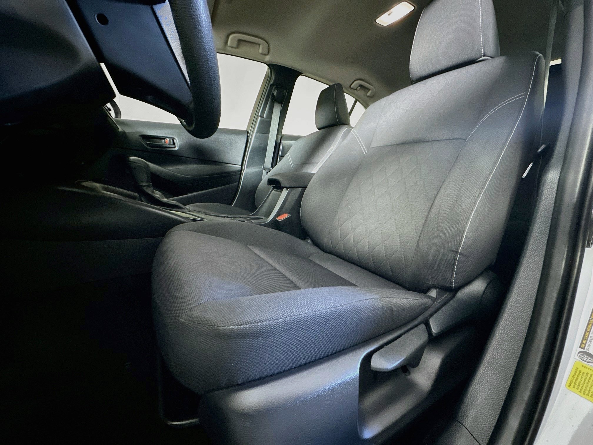 Used 2024 Toyota Corolla LE FWD image 13