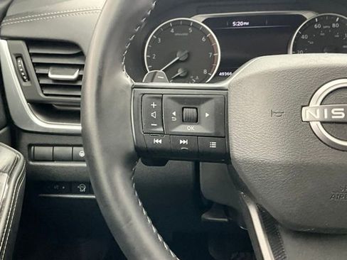 Used 2025 Nissan Rogue SV image 15