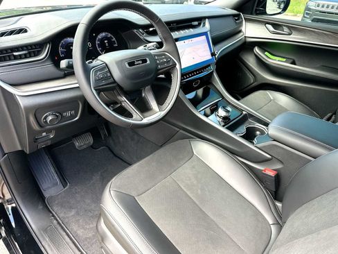 New 2026 Jeep Grand Cherokee Altitude RWD image 18