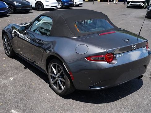 Used 2017 MAZDA MX-5 Miata Grand Touring RWD image 8