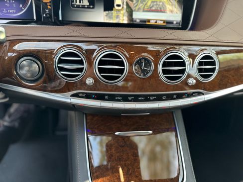 Used 2015 Mercedes-Benz S 550 4MATIC Sedan image 33
