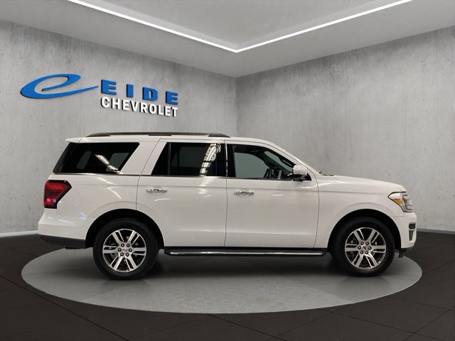 Used 2022 Ford Expedition Limited AWD/4WD image 16
