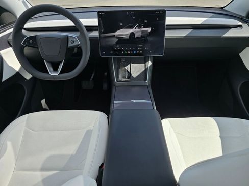 Used 2026 Tesla Model Y 2WD image 19