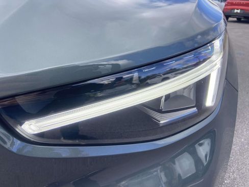 New 2026 Volvo XC40 B4 Plus w/ Climate Package image 5