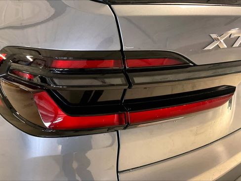 New 2026 BMW X7 xDrive40i image 14