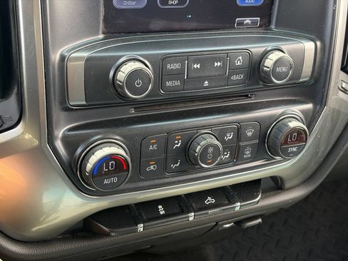 Used 2017 Chevrolet Silverado 1500 LT w/ LT Convenience Package AWD/4WD image 9