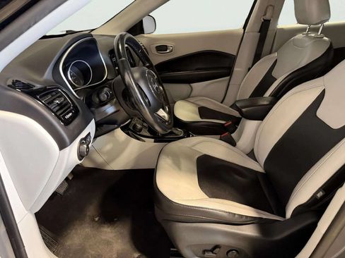 Used 2021 Jeep Compass Limited AWD/4WD image 13