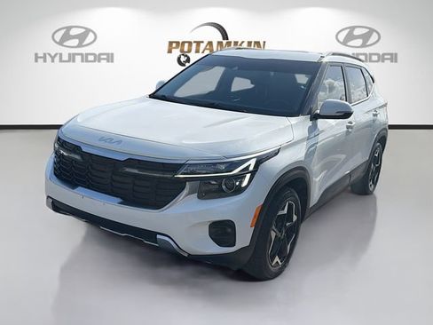 Used 2025 Kia Seltos S FWD image 1