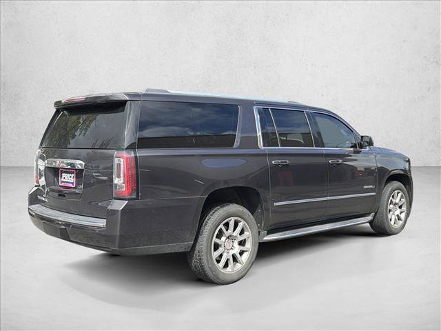 Used 2017 GMC Yukon XL Denali w/ Open Road Package AWD/4WD image 5