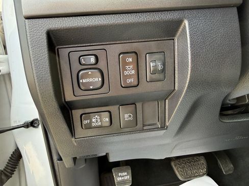 Used 2020 Toyota Tundra SR5 w/ SX Package AWD/4WD image 17