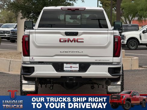 Used 2025 GMC Sierra 3500 Denali w/ Denali Reserve Package image 8