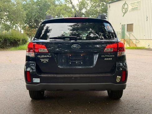 Used 2014 Subaru Outback 2.5i Limited AWD/4WD image 5