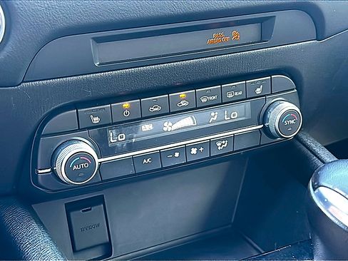 Used 2020 MAZDA CX-5 Touring FWD image 33