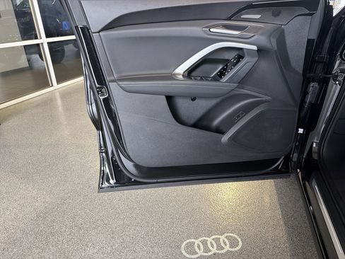 Used 2025 Audi Q5 Prestige AWD/4WD image 14