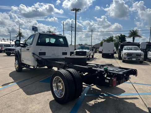 New 2025 Ford F550 4x4 Regular Cab Super Duty image 7