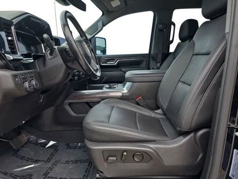 Used 2024 Chevrolet Silverado 3500 LTZ w/ LTZ Convenience Package AWD/4WD image 15