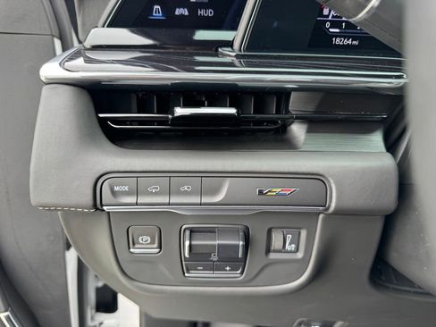 Used 2023 Cadillac Escalade V AWD/4WD image 24