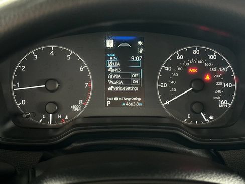 Used 2025 Toyota Corolla LE FWD image 20