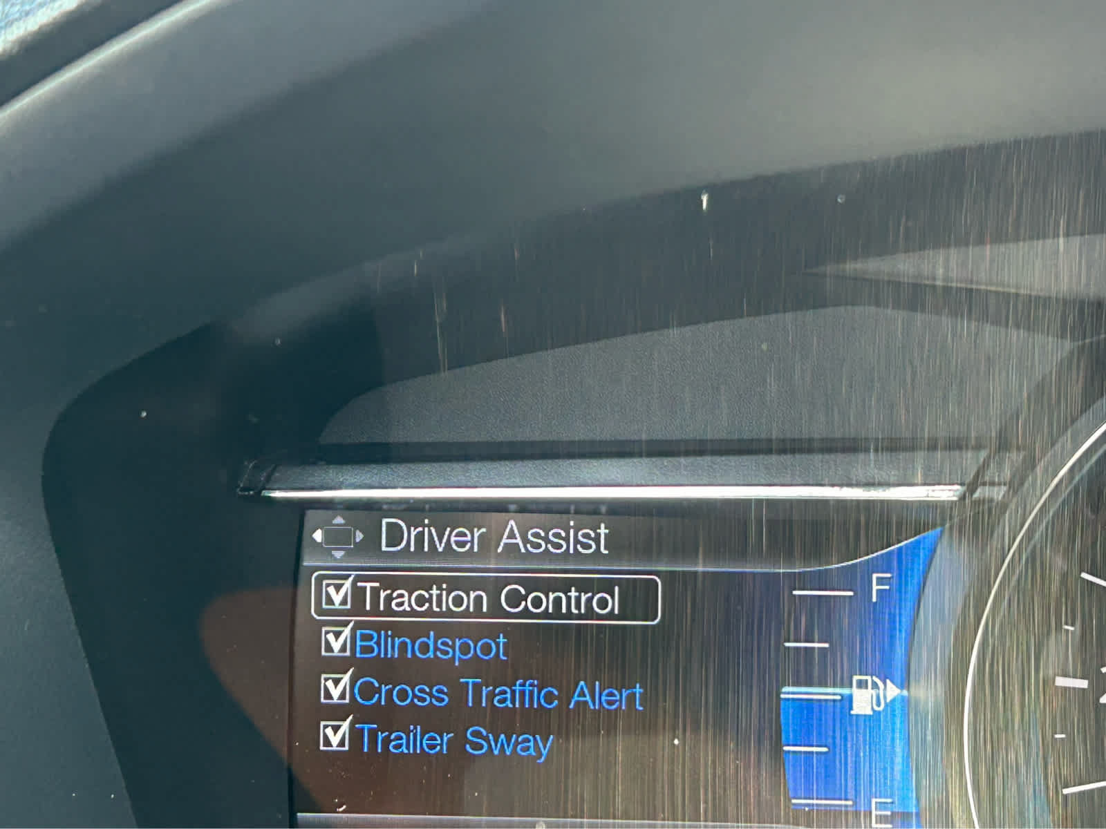 Used 2016 Ford Explorer XLT w/ Equipment Group 202A AWD/4WD image 27