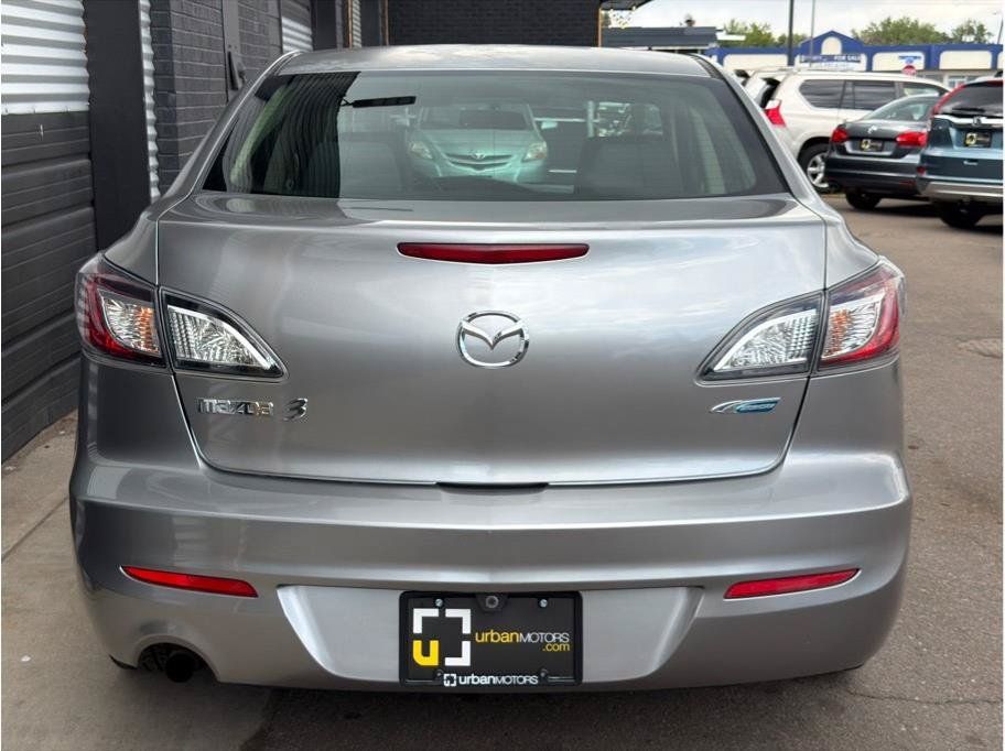 Used 2013 MAZDA MAZDA3 i Sport FWD image 9