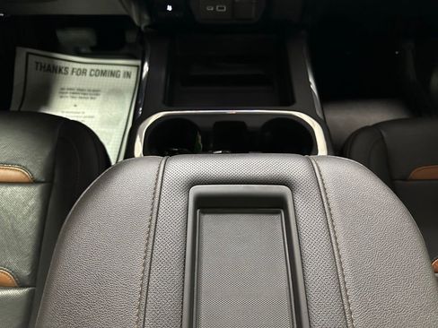 Used 2022 GMC Sierra 2500 AT4 image 38