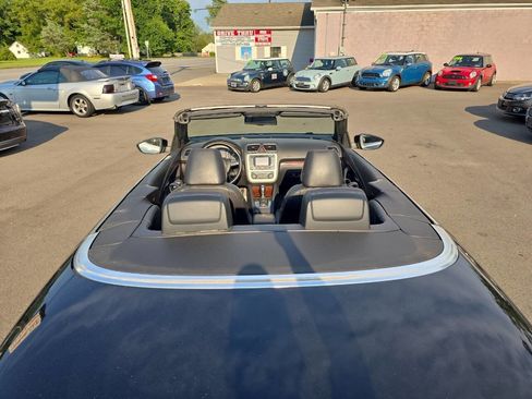 Used 2012 Volkswagen Eos Lux image 6