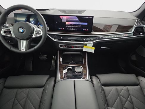 New 2026 BMW X5 xDrive40i w/ M Sport Package AWD/4WD image 10