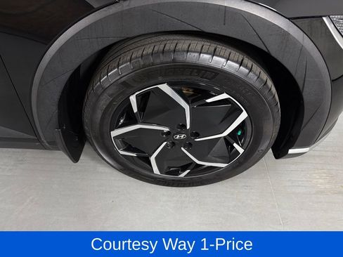 Used 2024 Hyundai Ioniq 5 SE RWD image 12