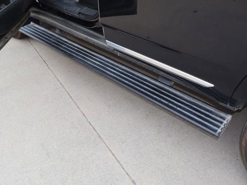Certified 2023 GMC Yukon Denali AWD/4WD image 30