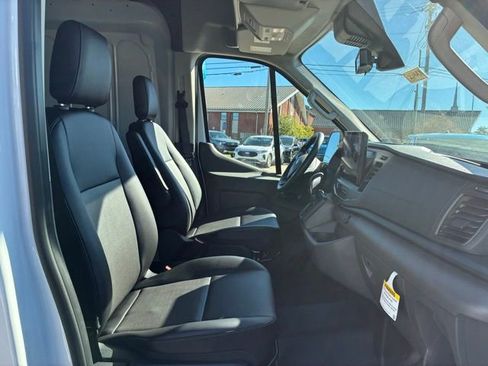 New 2026 Ford Transit 250 148 High Roof AWD image 32
