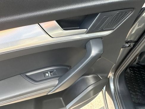 Used 2024 Audi Q5 2.0T Premium Plus AWD/4WD image 22