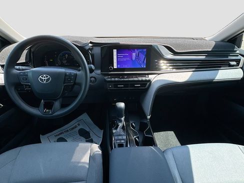 Used 2025 Toyota Camry LE FWD image 25