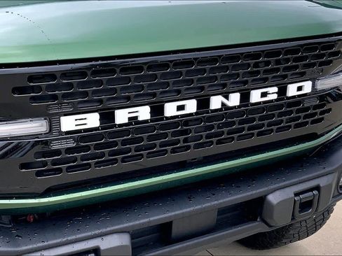 Used 2023 Ford Bronco Wildtrak AWD/4WD image 31