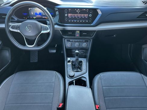 Used 2022 Volkswagen Taos SE image 13