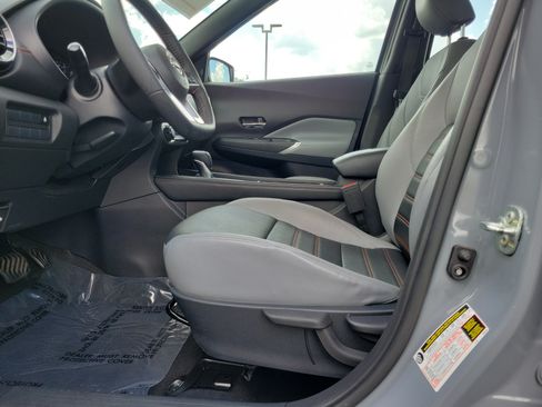 Certified 2024 Nissan Kicks SR w/ SR Premium Package FWD image 16