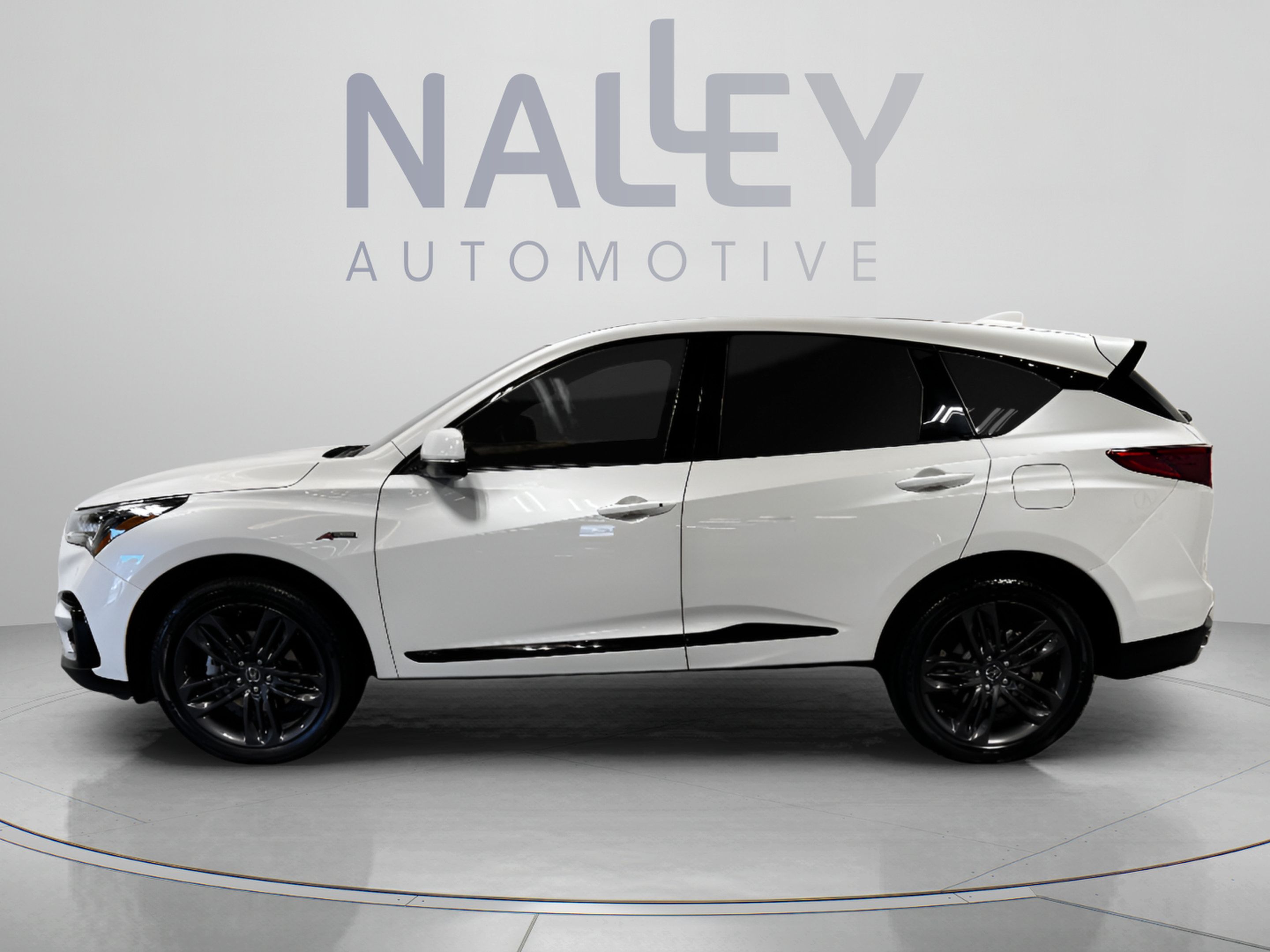 Used 2020 Acura RDX w/ Advance Package FWD image 2