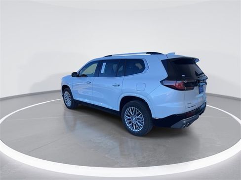 Used 2025 GMC Acadia Denali w/ LPO, Floor Liner Package image 5