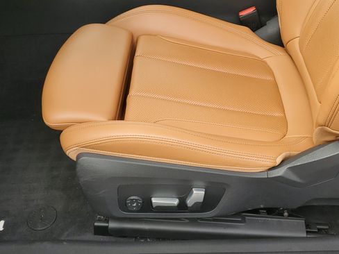 Certified 2023 BMW 440i xDrive Convertible w/ Premium Package image 8